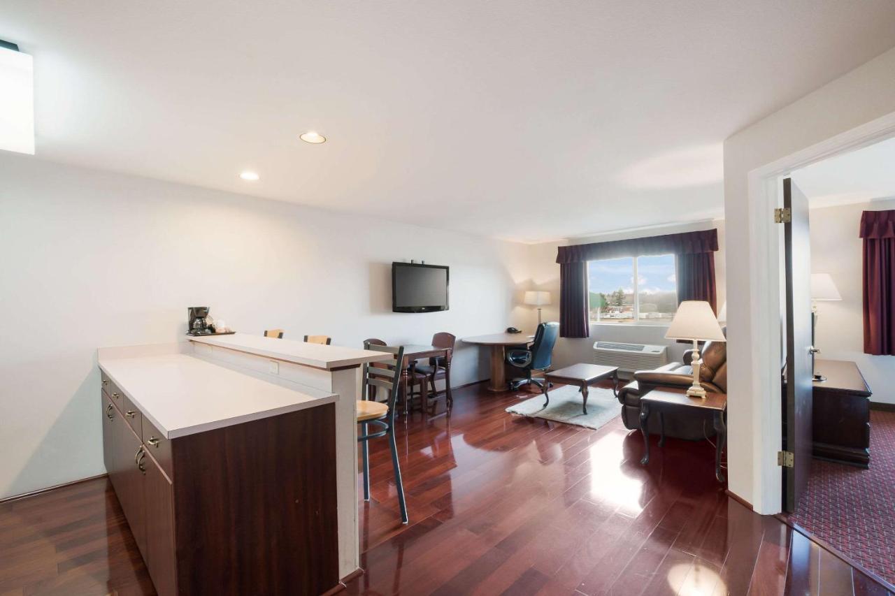 Quality Inn Grand Suites Bellingham Exterior foto